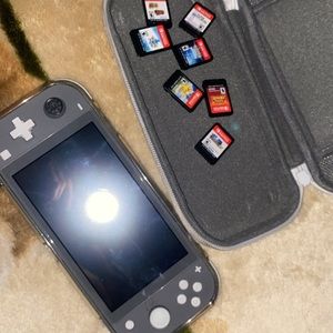 Perfect condition nintendo switch throwing in games for free just need 270